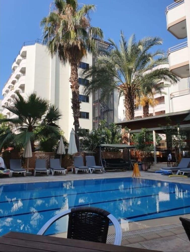 Remi Hotel Alanya Esterno foto
