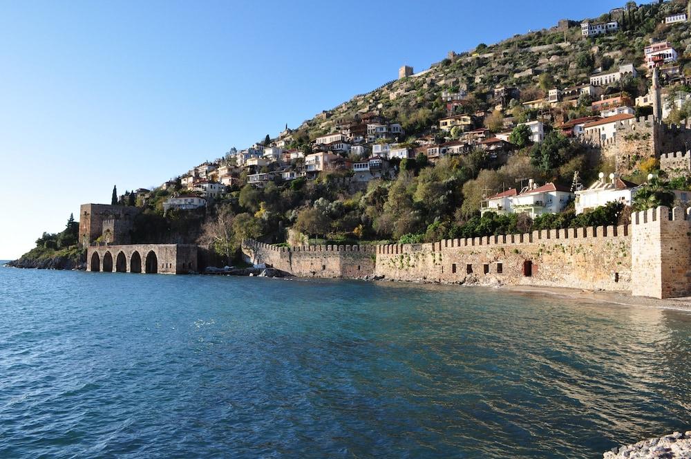 Remi Hotel Alanya Esterno foto