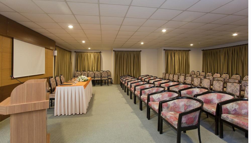 Remi Hotel Alanya Esterno foto