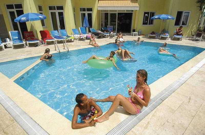 Remi Hotel Alanya Esterno foto