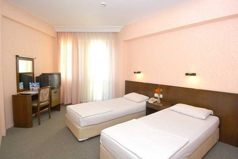 Remi Hotel Alanya Esterno foto