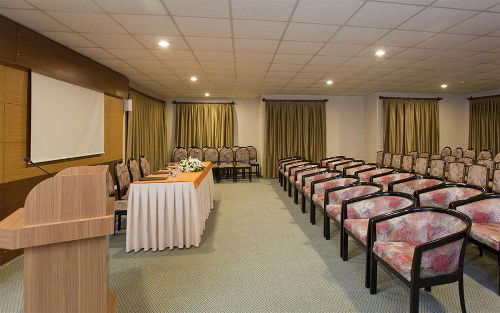 Remi Hotel Alanya Esterno foto